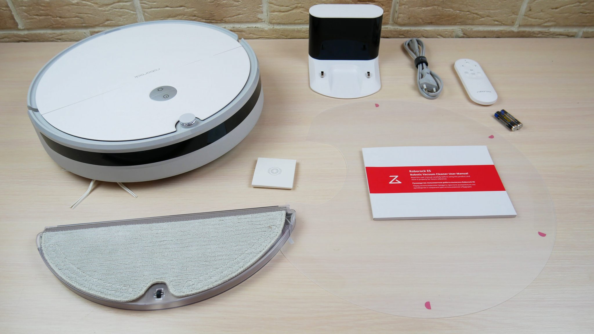 Roborock E5 Review BEST budget robot vacuum for seniors in 2021