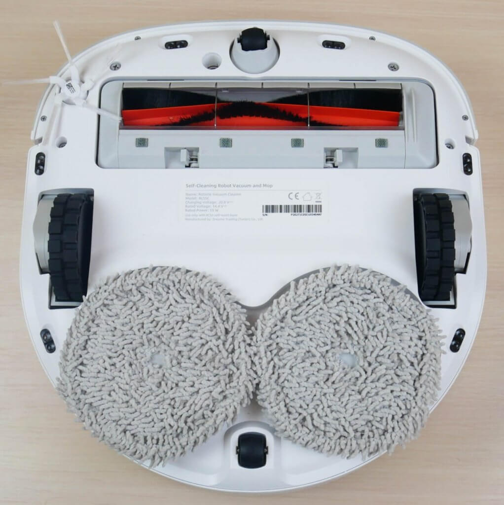 Dreame Bot W10 bottom view with mopping pads
