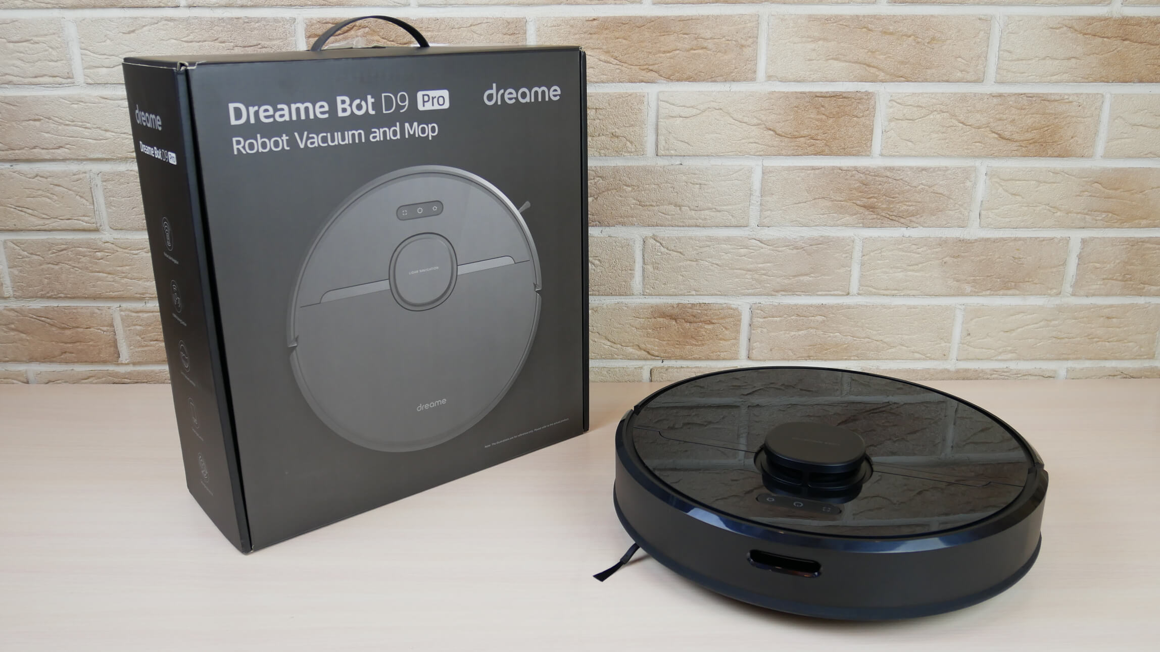 Dreame Bot D9 Pro: review and comparison with Dreame Bot D9 Max