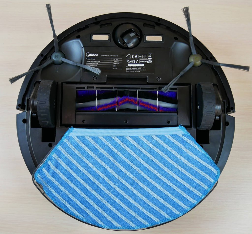 Bottom view with regular mopping pad