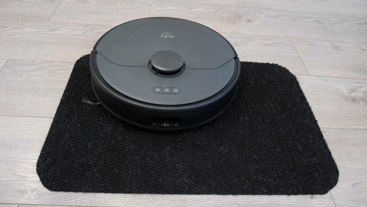 eufy Clean X8 Pro: Passage of dark surfaces eufy Clean X8 Pro: Passage of dark surfaces