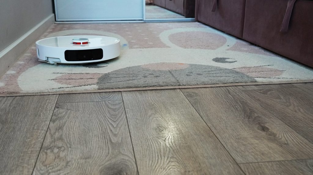 Xiaomi Mijia M40 Review: The BEST Xiaomi robot vacuum in 2025